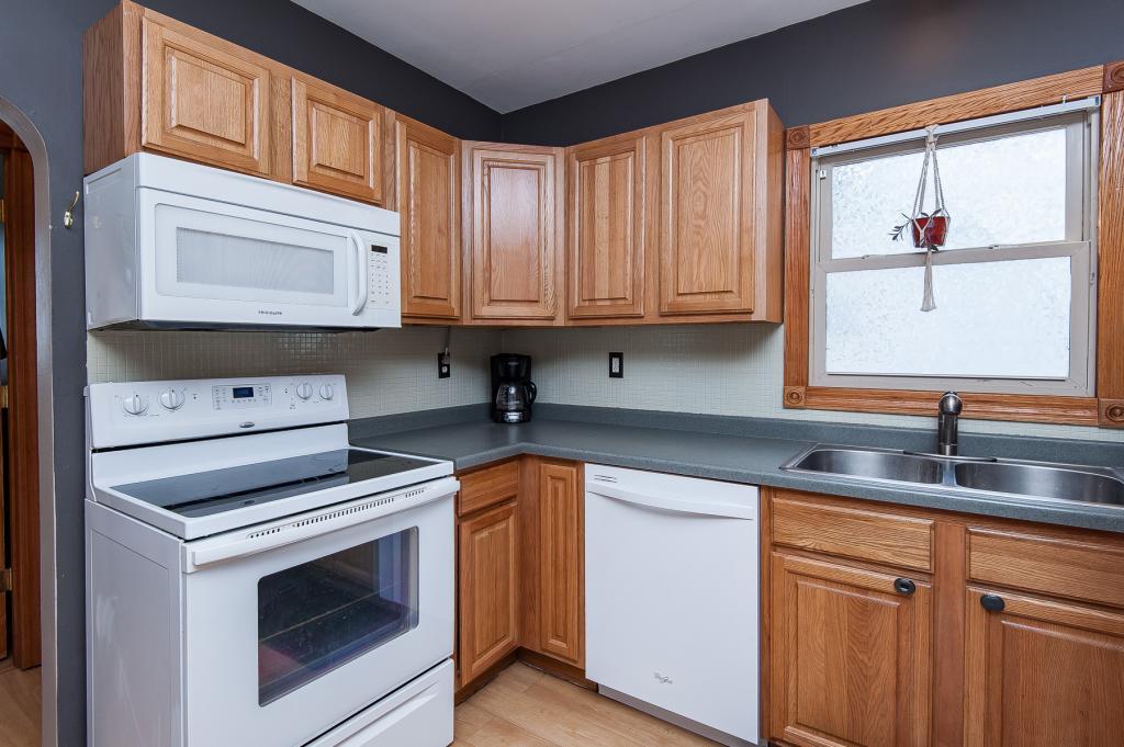 414 15th Avenue Northeast Rochester, MN 55906 - Photo 4 of 21