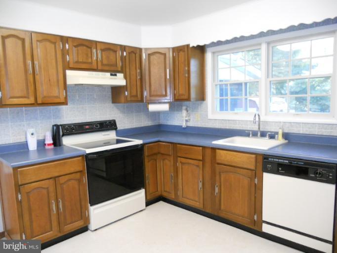 2436 Bollinger Mill Road Finksburg, MD 21048 - Photo 17 of 29 Kitchen