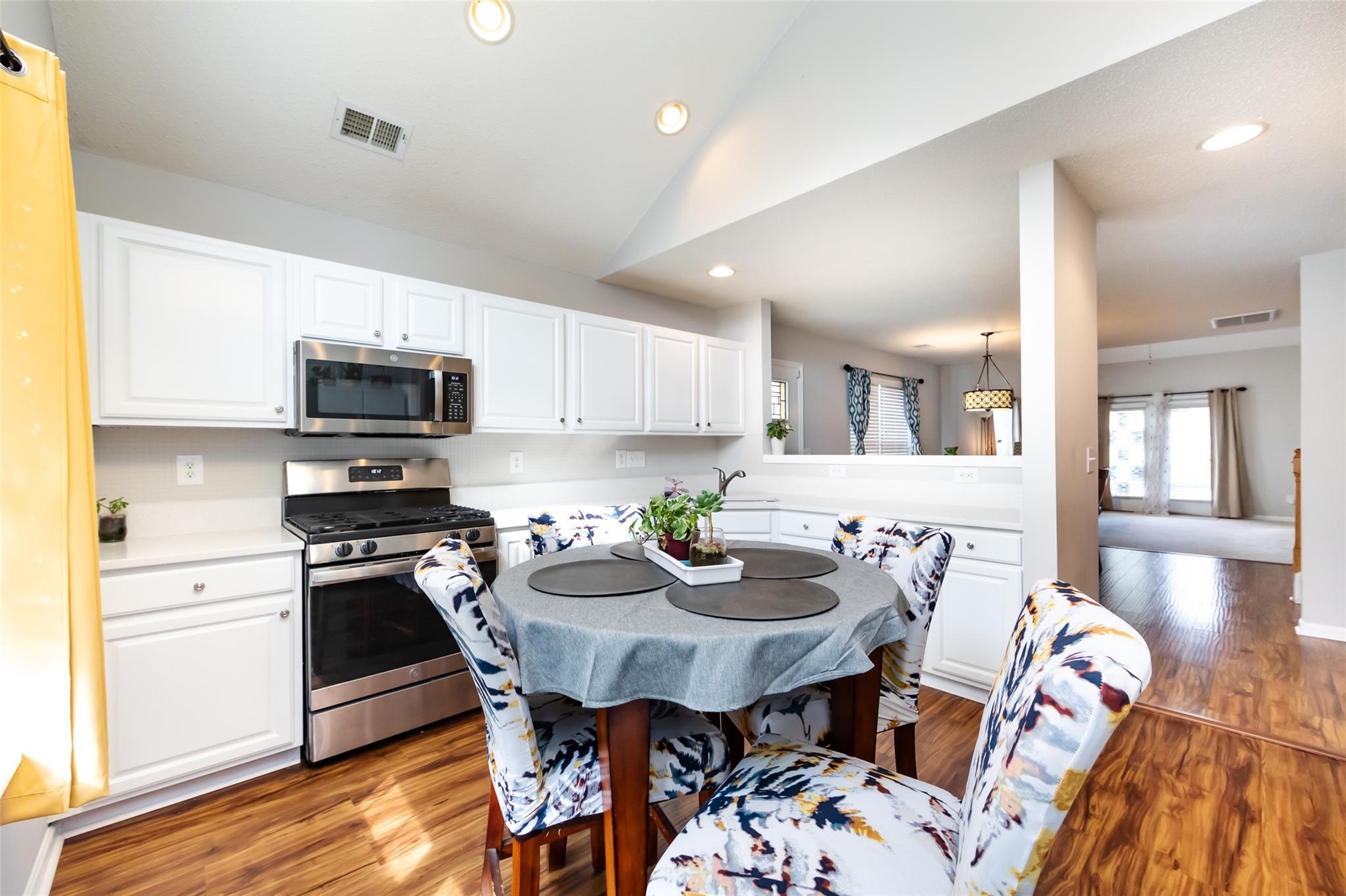 16807 Timber Crossing Road Charlotte, NC 28213 - Photo 5 of 24