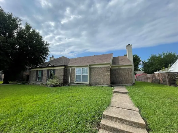 $1,650 | 7614 Cousteau Drive, Rowlett, TX 75088