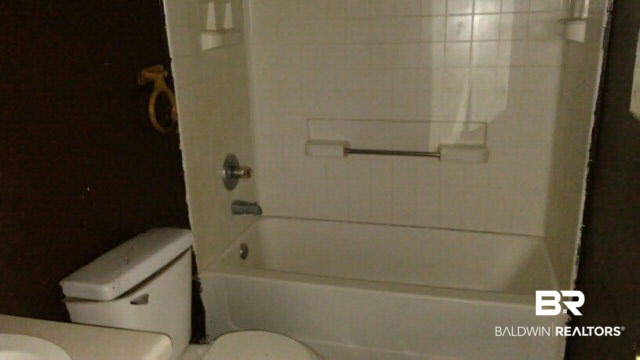 219 Cunningham Street Greenville, AL 36037 - Photo 2 of 6