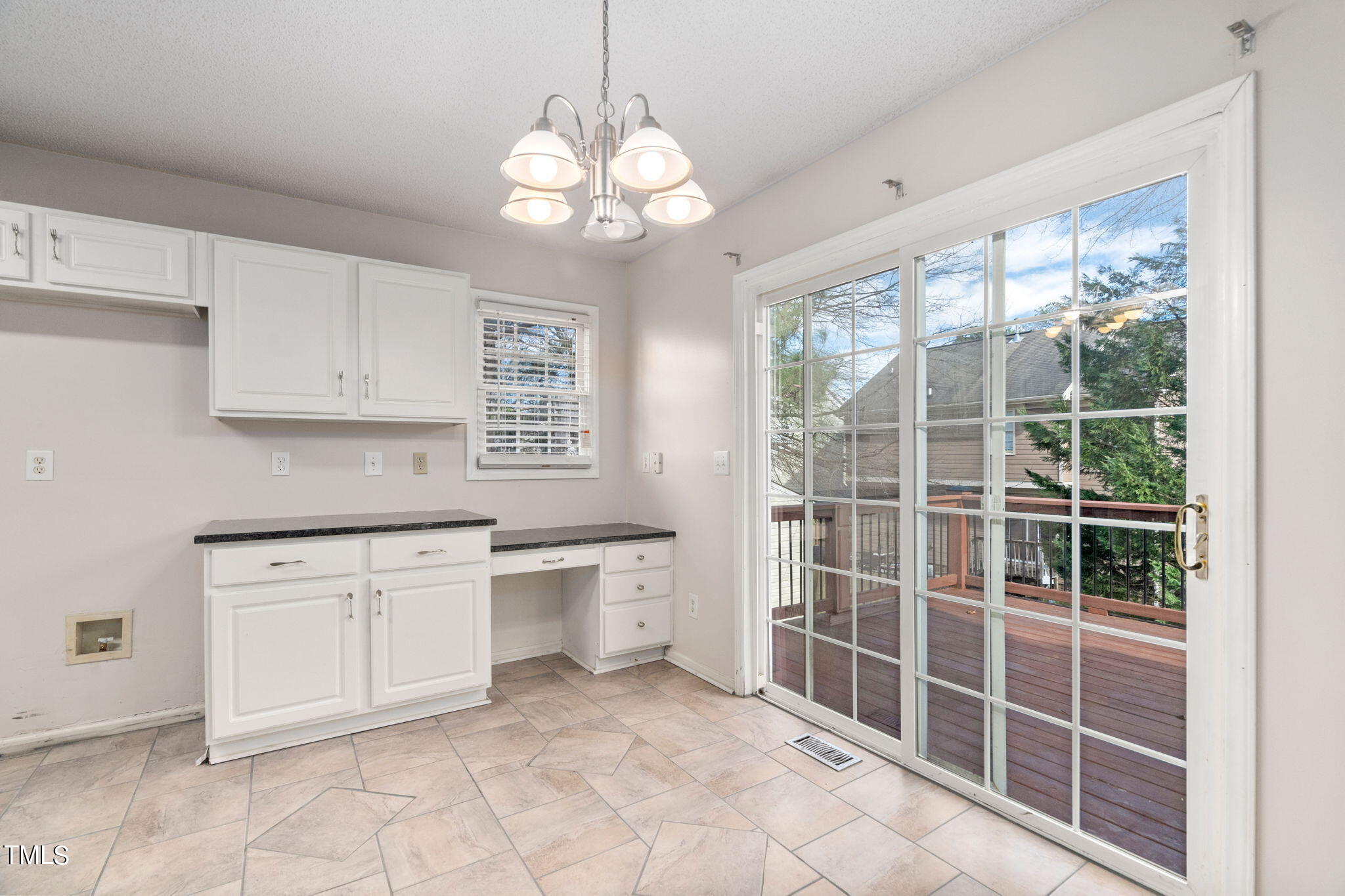 604 Hanska Way Raleigh, NC 27610 - Photo 8 of 43 4-web-or-mls-604-hanska-way