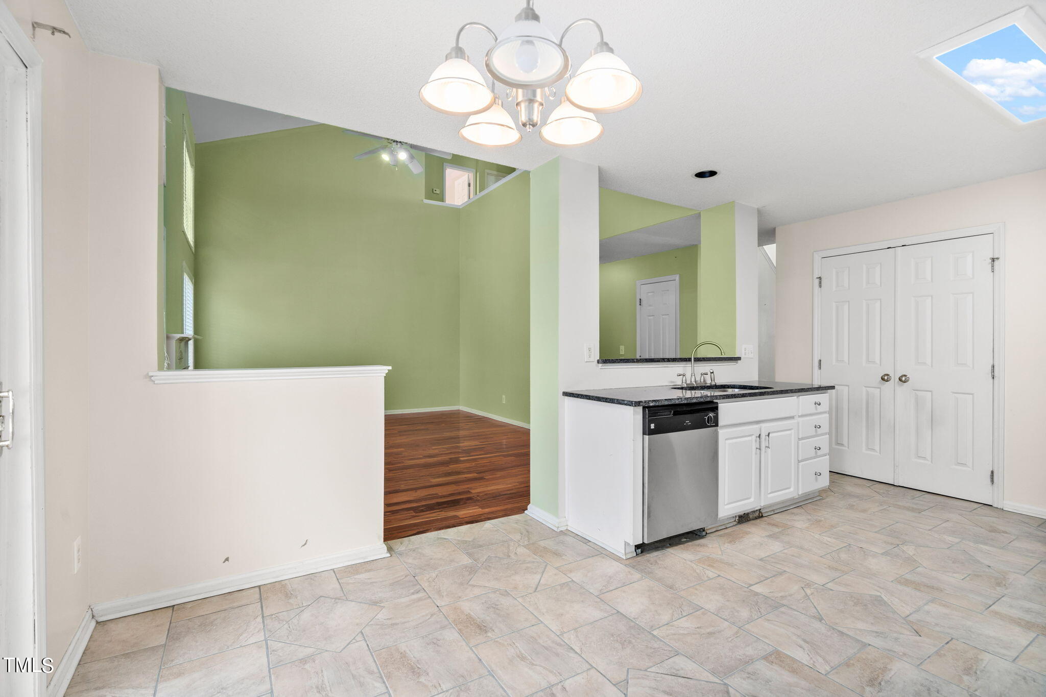 604 Hanska Way Raleigh, NC 27610 - Photo 9 of 43 5-web-or-mls-604-hanska-way