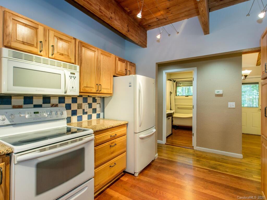 41 Sunkist Road Brevard, NC 28712 - Photo 11 of 35 Gallery Image 11