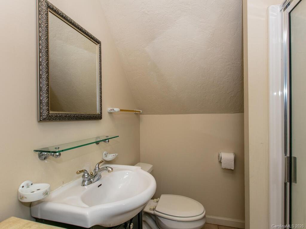 41 Sunkist Road Brevard, NC 28712 - Photo 21 of 35 Gallery Image 21