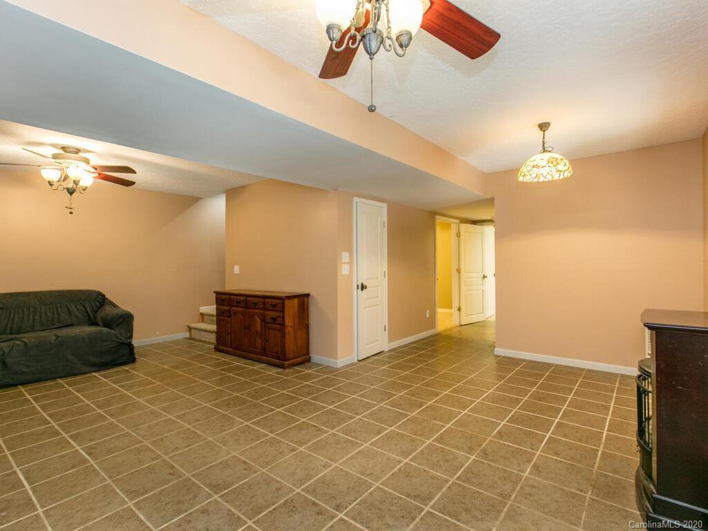 41 Sunkist Road Brevard, NC 28712 - Photo 23 of 35 Gallery Image 23