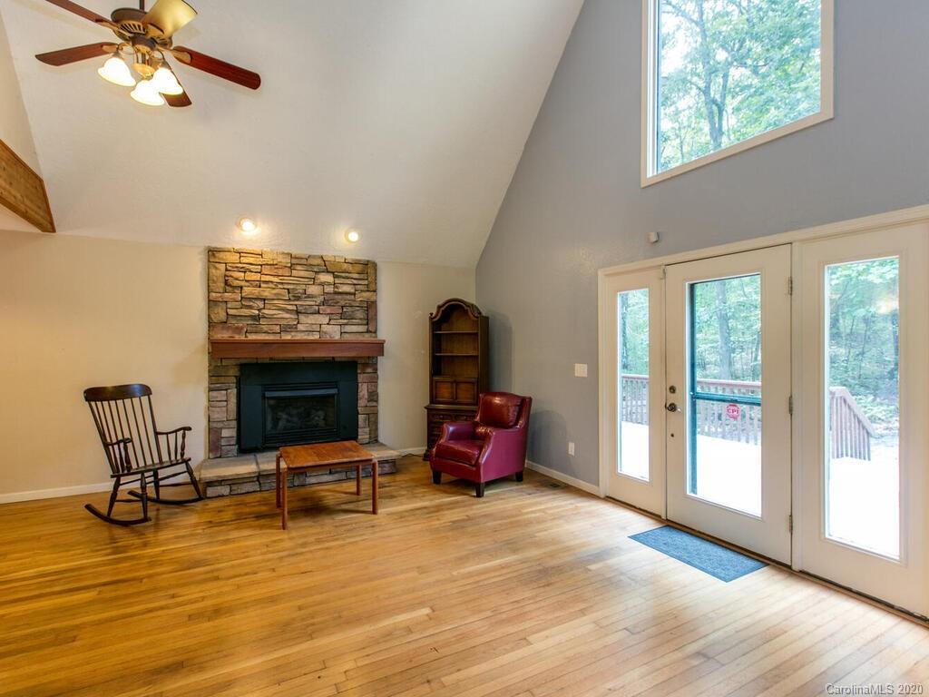 41 Sunkist Road Brevard, NC 28712 - Photo 5 of 35 Gallery Image 5