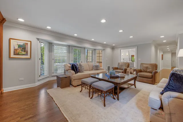 $2,700,000 | 1090 Evergreen Drive, Lake Forest, IL 60045