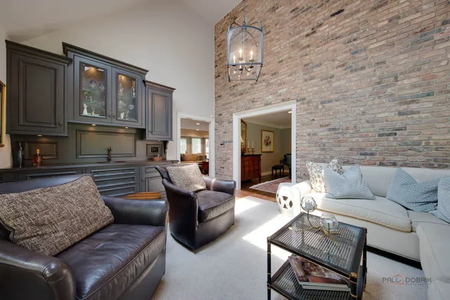 $2,700,000 | 1090 Evergreen Drive, Lake Forest, IL 60045