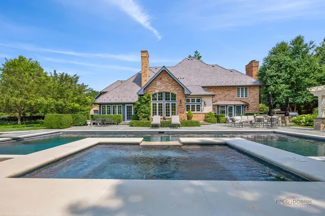 $2,700,000 | 1090 Evergreen Drive, Lake Forest, IL 60045