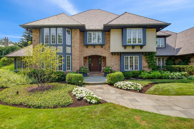 $2,700,000 | 1090 Evergreen Drive, Lake Forest, IL 60045