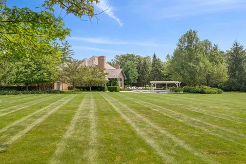 $2,700,000 | 1090 Evergreen Drive, Lake Forest, IL 60045