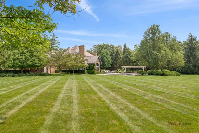 $2,700,000 | 1090 Evergreen Drive, Lake Forest, IL 60045