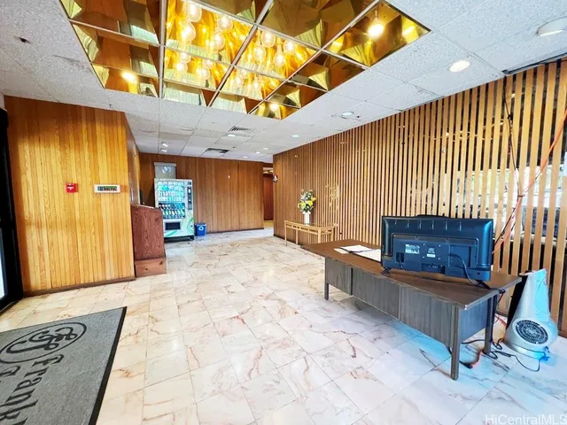 $2,700 | 990 Ala Nanala Street, Unit 9A, Honolulu, HI 96818