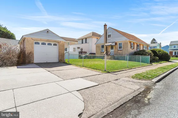$240,000 | 511 Thayer Street, Ridley Park, PA 19078