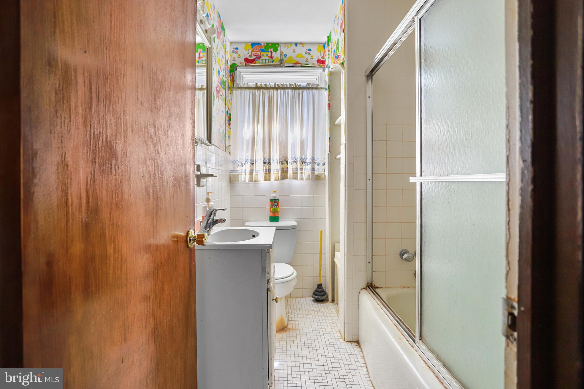 511 Thayer Street Ridley Park, PA 19078 - Photo 10 of 15