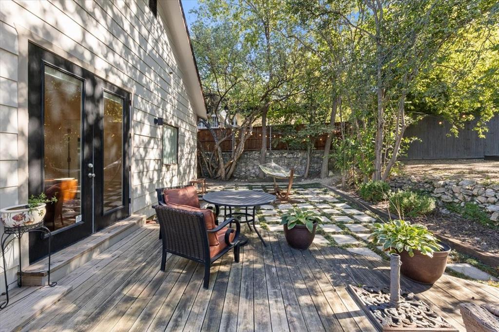 6121 Sharon Road Fort Worth, TX 76116 - Photo 34 of 37 a view of a fountain with wooden floor