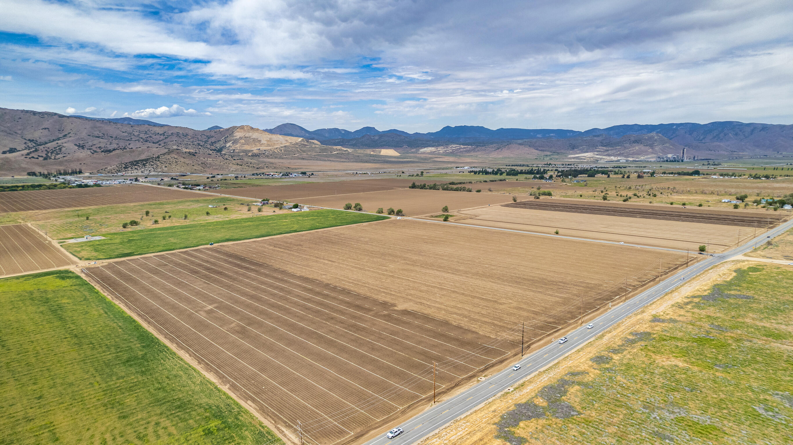 Highline Tehachapi, CA 93561 - Photo 3 of 14 a view of a terrace with a lake view