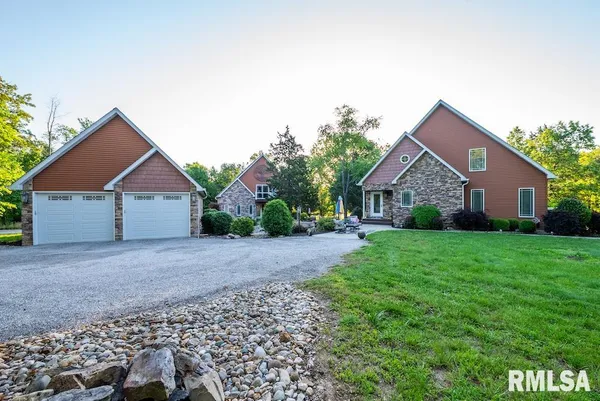 $875,000 | 16602 North Steel Lane, Woodlawn, IL 62898