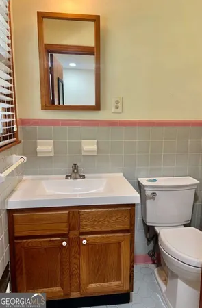 $2,040 | 2560 Wood Valley Drive, East Point, GA 30344