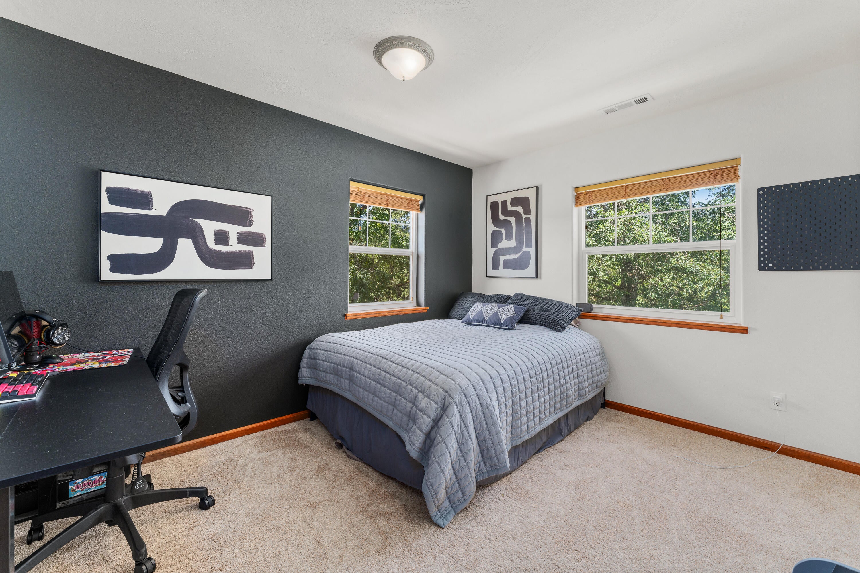 5900 Hugo Road Grants Pass, OR 97526 - Photo 15 of 41 Bedroom #2