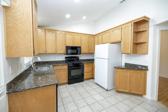 $425,000 | 1007 Kirksey Drive, Turlock, CA 95382