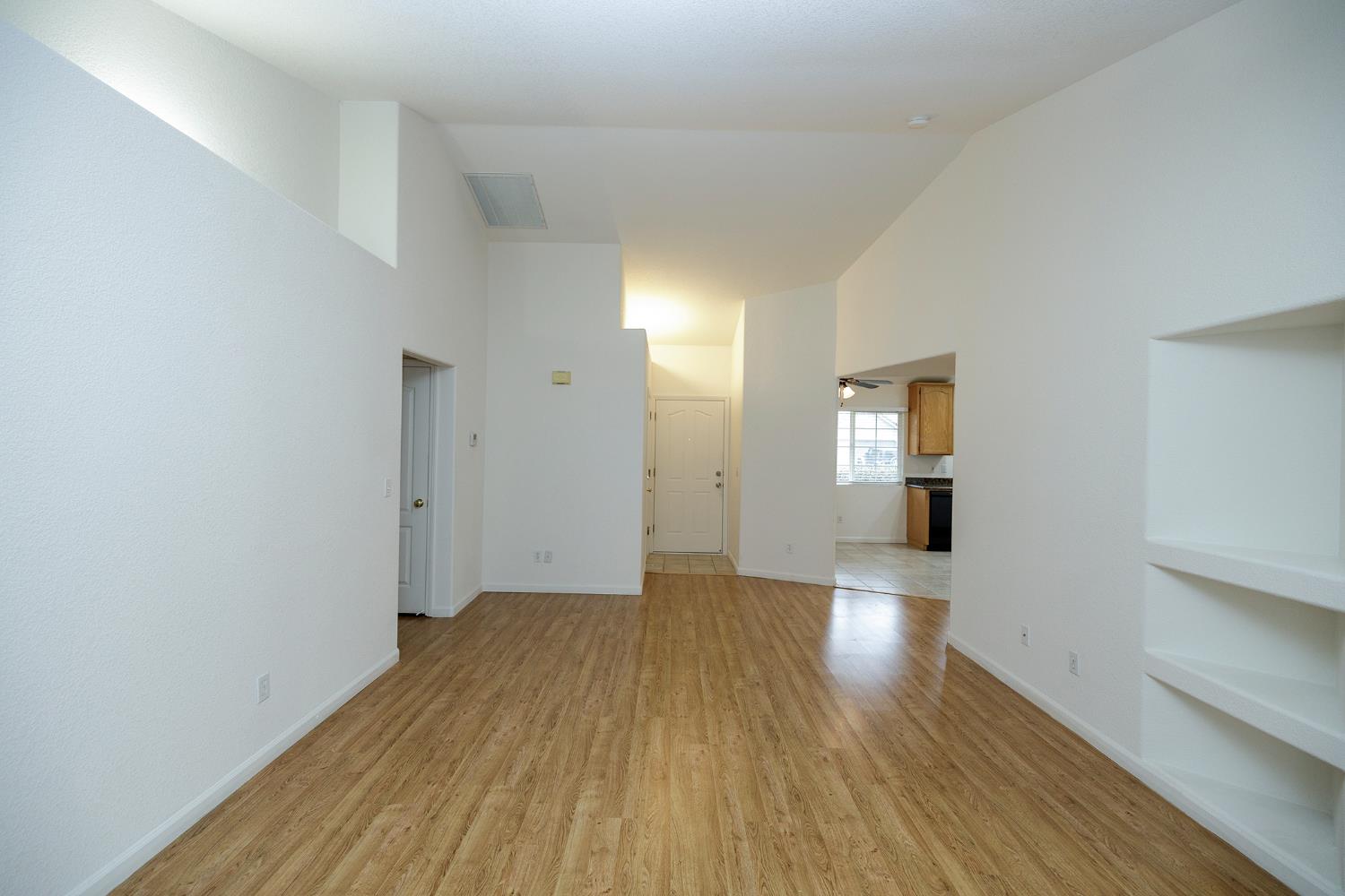 1007 Kirksey Drive Turlock, CA 95382 - Photo 7 of 40