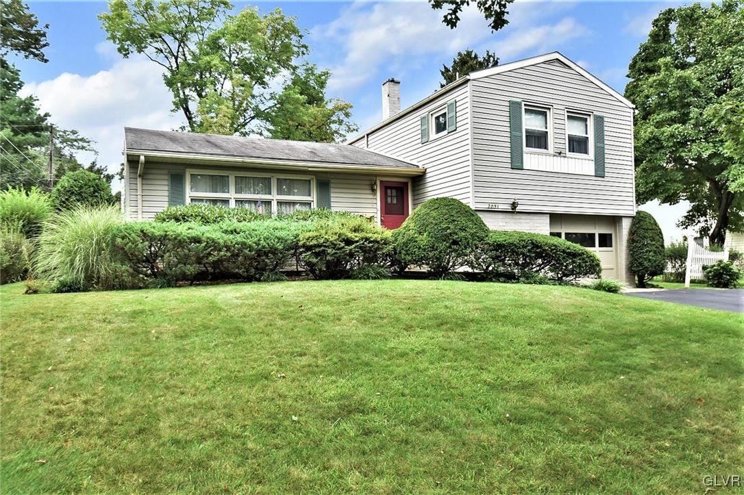 2051 Hopewell Road Bethlehem, PA 18017 - Photo 3 of 41 Gallery Image 3