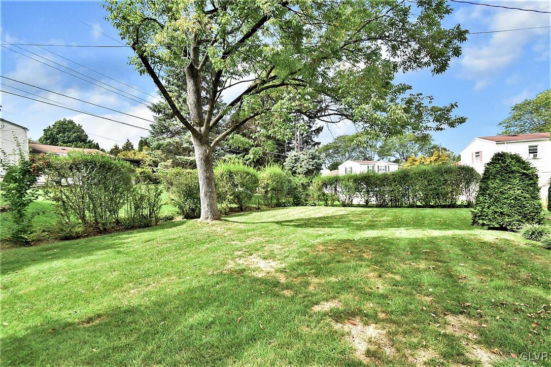2051 Hopewell Road Bethlehem, PA 18017 - Photo 40 of 41 Gallery Image 40
