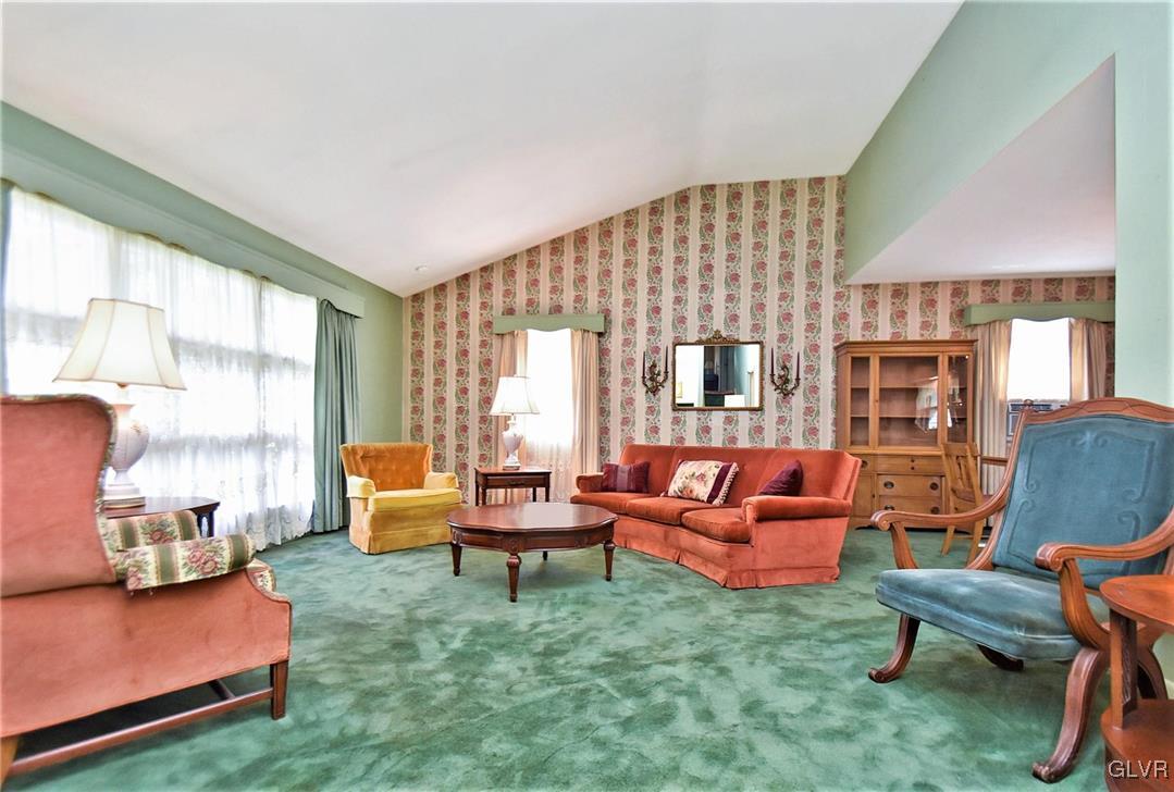 2051 Hopewell Road Bethlehem, PA 18017 - Photo 6 of 41 Gallery Image 6