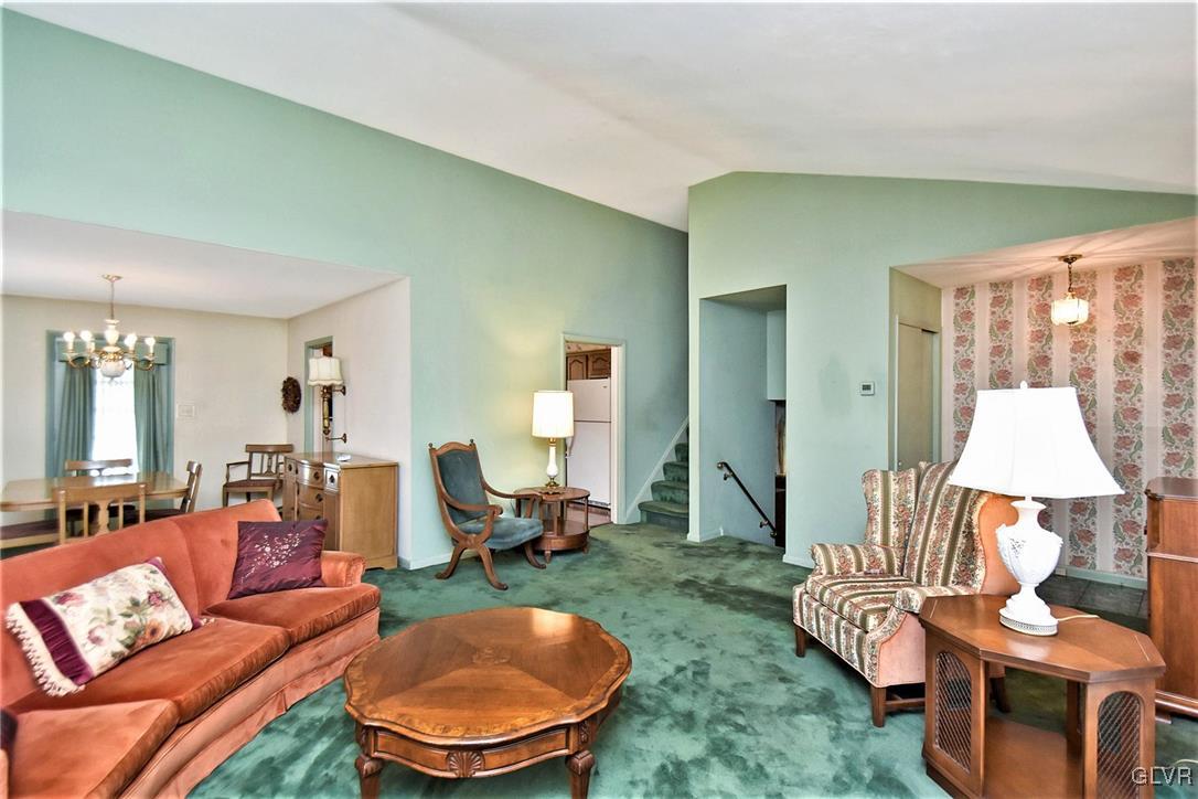 2051 Hopewell Road Bethlehem, PA 18017 - Photo 8 of 41 Gallery Image 8