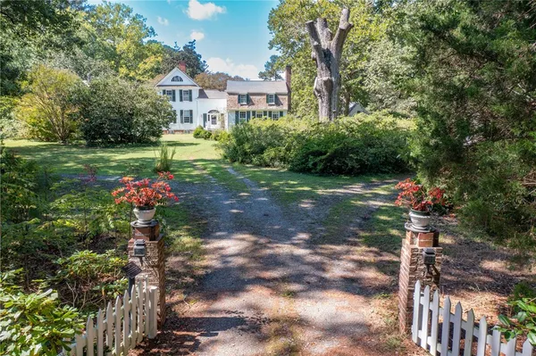 $795,000 | 1108 New Point Comfort Highway, Mathews, VA 23109
