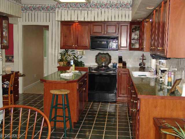 1032 Cross Gate Road Winston-Salem, NC 27106 - Photo 3 of 9 Other.