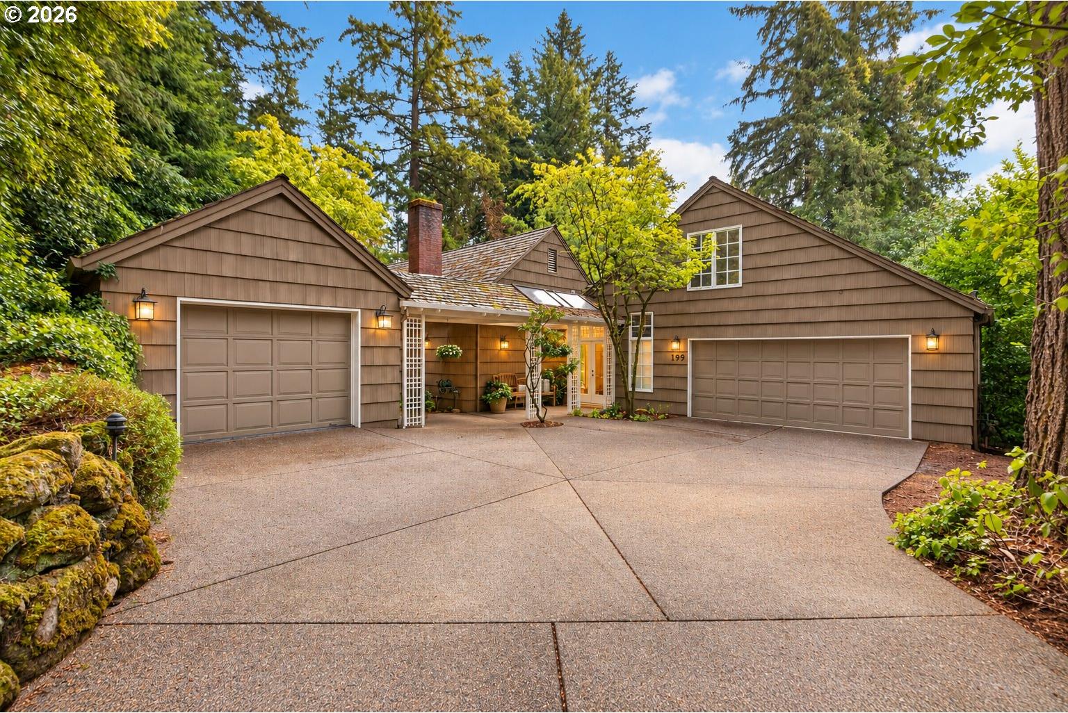 199 Pine Valley Road Lake Oswego, OR 97034 - Photo 1 of 42 Gallery Image 1