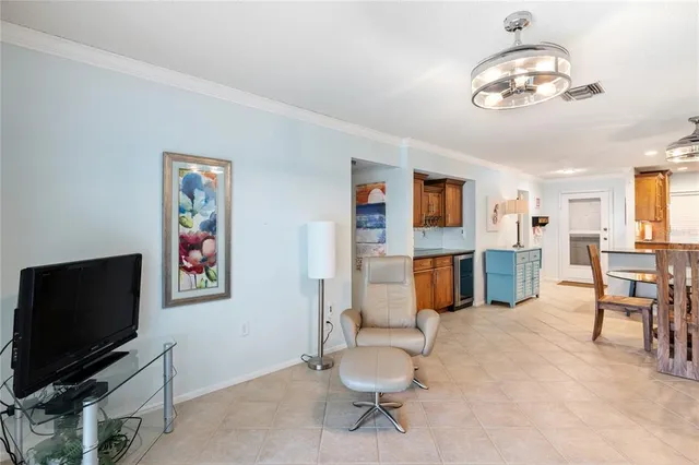 $259,000 | 380 3 Lakes Lane, Unit E, Venice, FL 34285