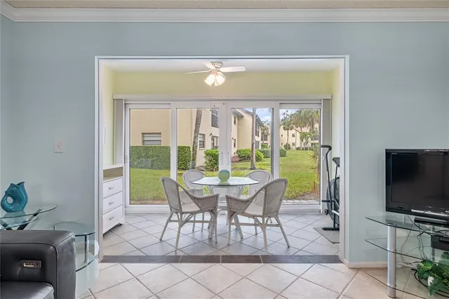 $259,000 | 380 3 Lakes Lane, Unit E, Venice, FL 34285