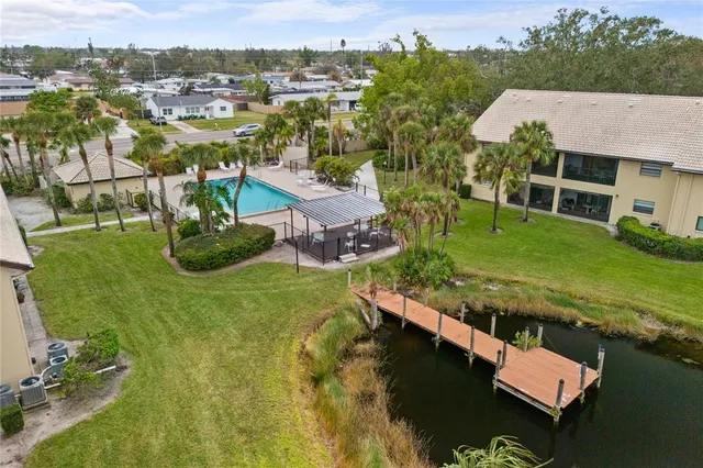 $259,000 | 380 3 Lakes Lane, Unit E, Venice, FL 34285