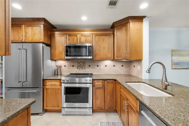 $259,000 | 380 3 Lakes Lane, Unit E, Venice, FL 34285