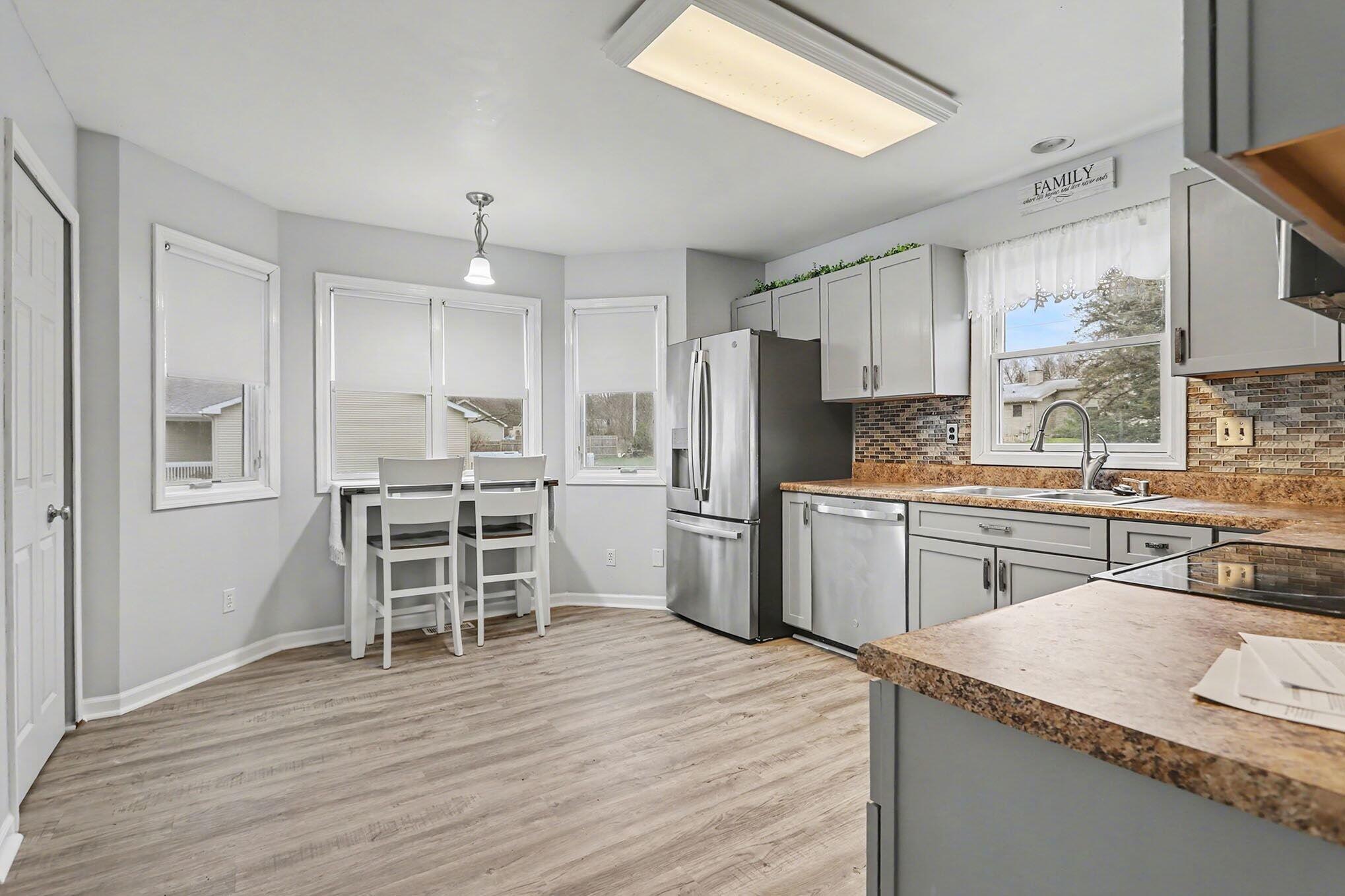 10881 Hoffman Road Three Rivers, MI 49093 - Photo 12 of 49 012_file_5275