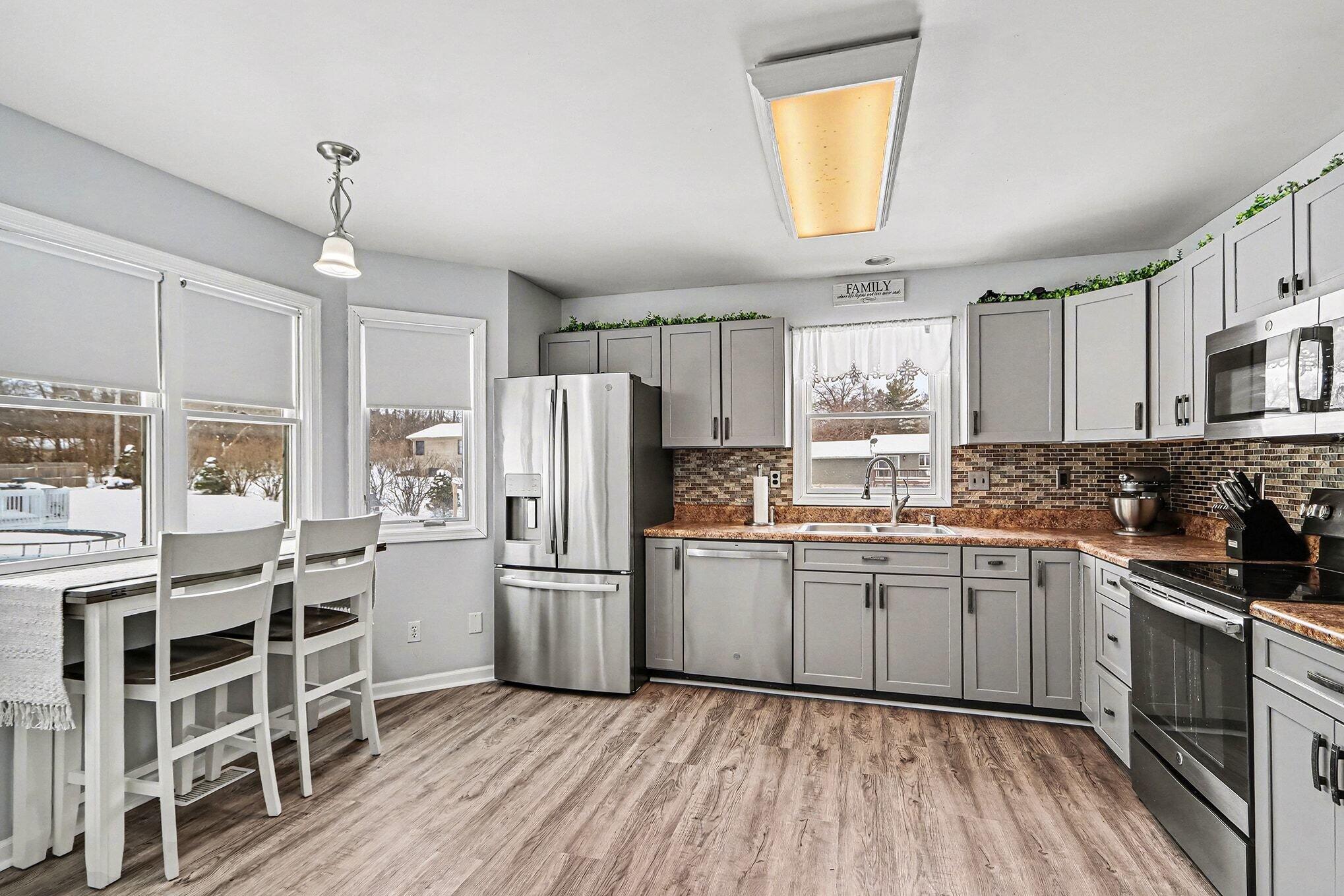 10881 Hoffman Road Three Rivers, MI 49093 - Photo 12 of 47 011_file_7603