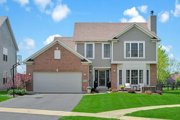 $498,000 | 122 Fieldcrest Drive, Bartlett, IL 60103