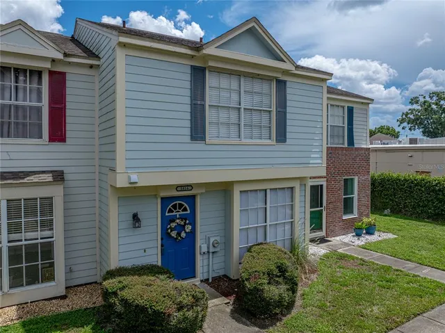 $2,100 | 1816 Mill Run Circle, Tampa, FL 33613