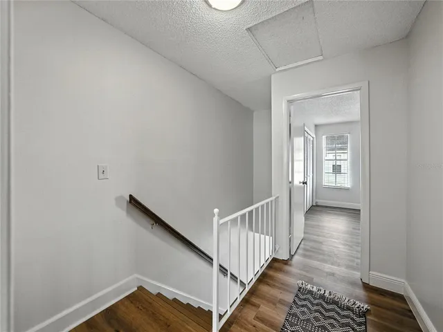 $2,100 | 1816 Mill Run Circle, Tampa, FL 33613