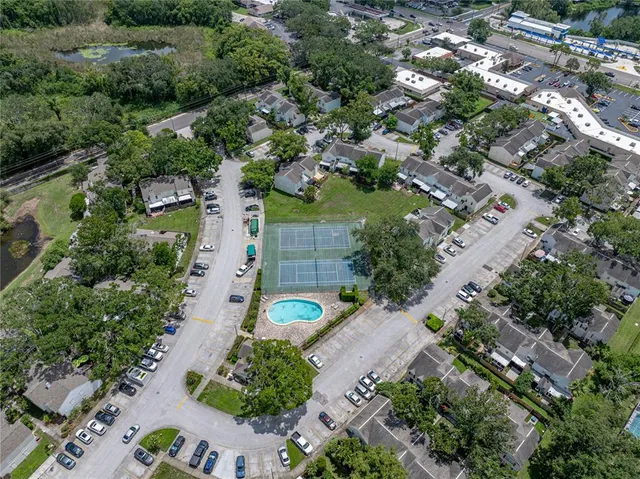 $2,100 | 1816 Mill Run Circle, Tampa, FL 33613