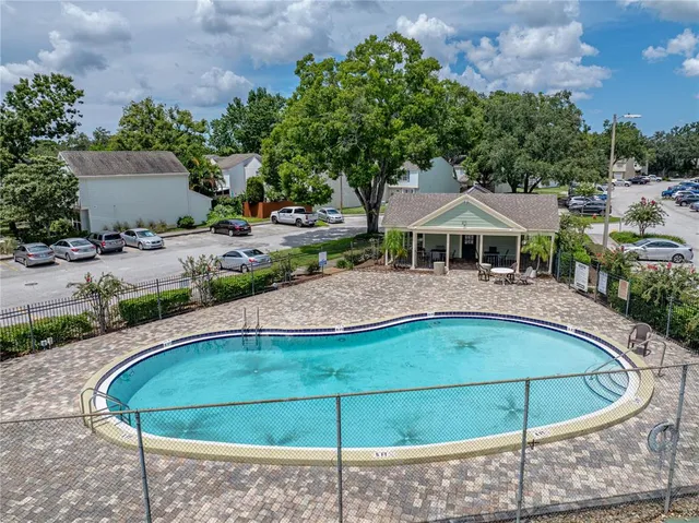 $2,100 | 1816 Mill Run Circle, Tampa, FL 33613