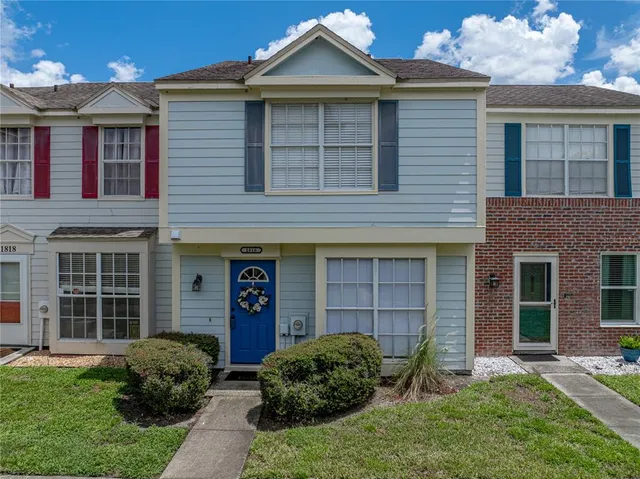 $2,100 | 1816 Mill Run Circle, Tampa, FL 33613