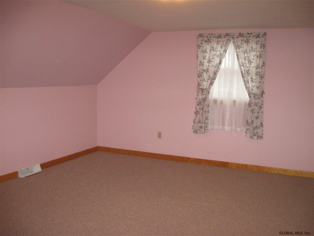 63 Dunsbach Road Halfmoon, NY 12065 - Photo 13 of 17 Photo 13