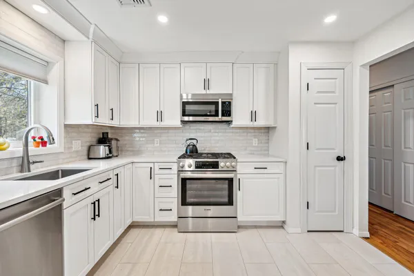 $570,000 | 399 Green Lane, Ewing, NJ 08638