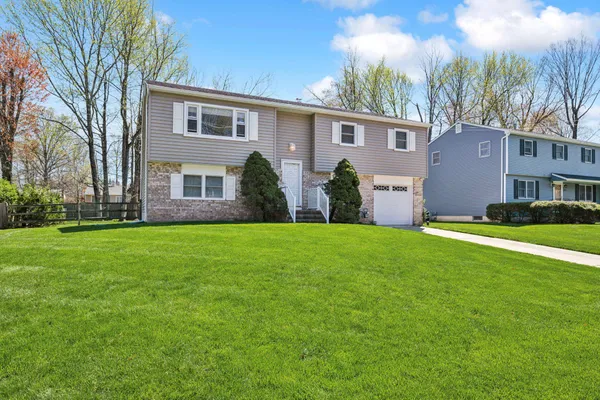 $570,000 | 399 Green Lane, Ewing, NJ 08638