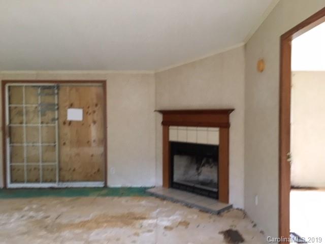 1241 Null Road Lincolnton, NC 28092 - Photo 2 of 8 Gallery Image 2